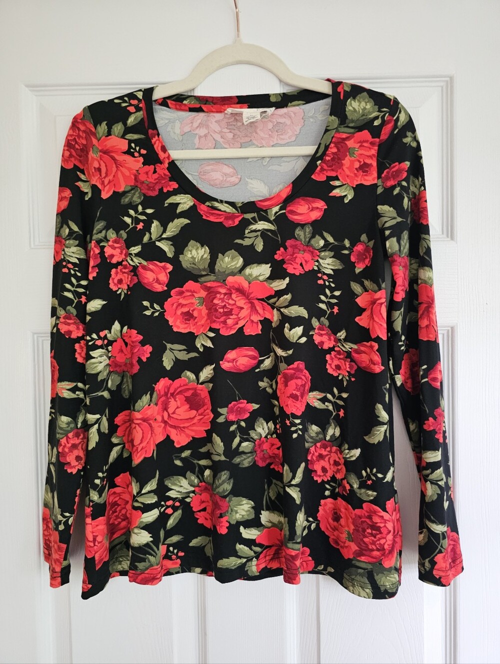 By Design Black & Red Floral Long Sleeve Top Size XS